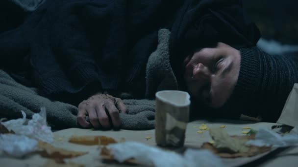 노숙자 차가운 — 비디오