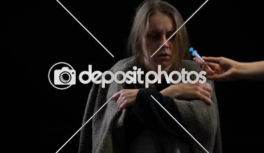 Bayan reddetme şırınga yoksunluk belirtileri irade acı dozu ile bağımlısı