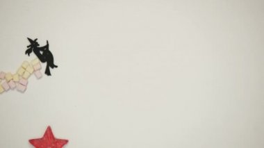 Beyaz arka plan, sihirli parti, Halloween canavarları korkunç yaratıklar stop motion