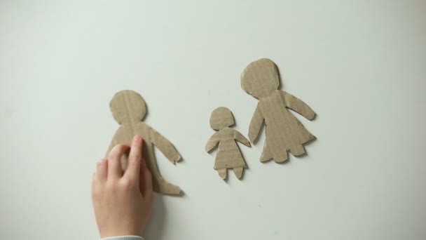 Enfant Mettant Père Cœur Famille Papier Enfant Souffrant Divorce — Video