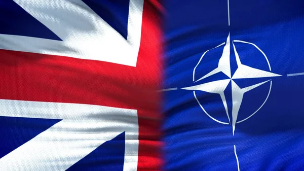 Groot Brittannië Navo Vlaggen Achtergrond Diplomatieke Economische Betrekkingen — Stockfoto