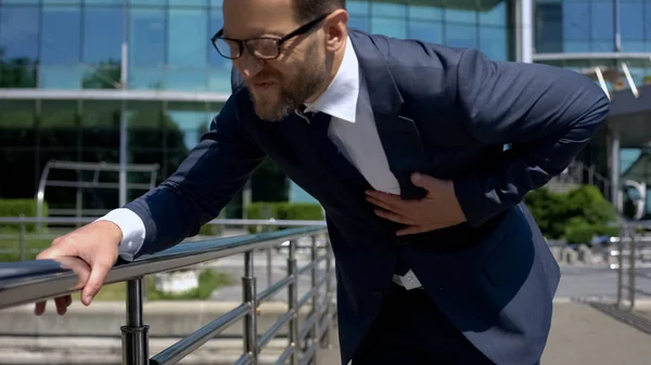 Zakenman Voelt Plotseling Sterke Pijn Maag Voedselvergiftiging Symptomen — Stockfoto