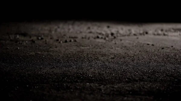 Vista Asfalto Gris Áspero Con Pequeñas Piedras Calle Por Noche —  Fotos de Stock