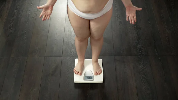 Ineffective Dieting Woman Extra Body Fat Weighing Herself Dissatisfied — Stock Photo, Image