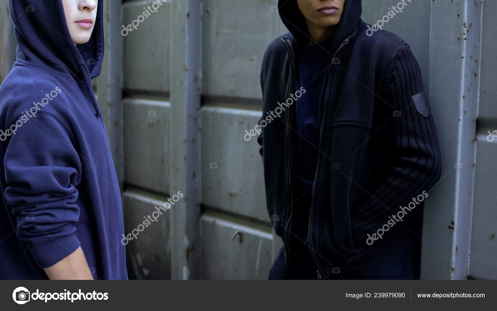 Hooded Teenagers Waiting Victim Extortion Money Young Criminals