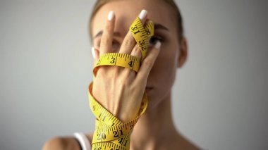 Teyp, sert kendini kısıtlama gıda kavramı ölçme anoreksik modeli holding