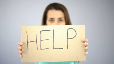 Oturum womans eller, kadın hakları koruma, şiddet önleme yardım