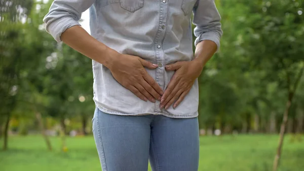 Female Jeans Feeling Strong Lower Abdominal Pain Menstruation Health Care — Stock Photo, Image