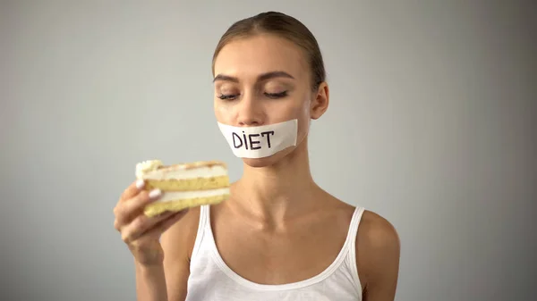 Woman Taped Mouth Looking Cake Fighting Temptation Eat Pie Diet — Stock Photo, Image