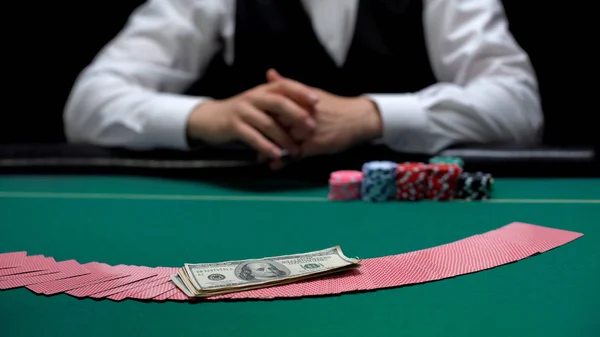 Apostar Dinheiro Para Ganhar Tudo Jogo Casino Investimento Risco Negócio — Fotografia de Stock