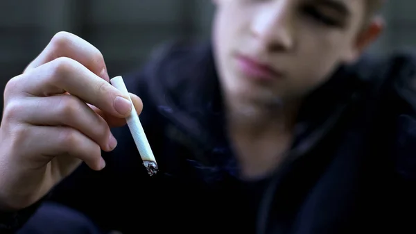 Teenager Smoking Cigarette Bad Habits Pretending Adult Unhealthy Life — Stock Photo, Image