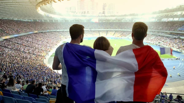 Fãs Futebol Com Bandeira Francesa Pulando Estádio Torcendo Pela Seleção — Fotografia de Stock