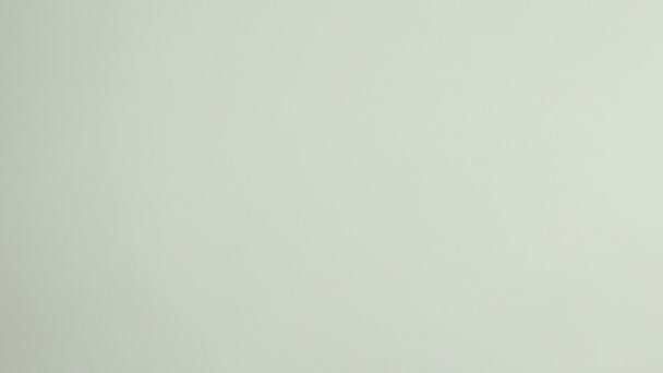 Жіноча Рука Тримає Соковитий Шматочок Грейпфрута Дієту Детоксикацію Додаток Вітамінів — стокове відео