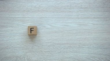 Gelecek, dur hareket sözcük ahşap küpleri, enerji çözümleri ve teknolojisi