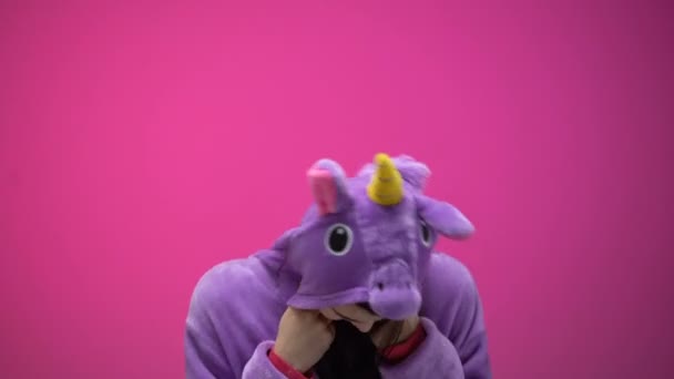 Caucasian Woman Wearing Unicorn Pajamas Having Fun Isolated Pink Background — Stock Video