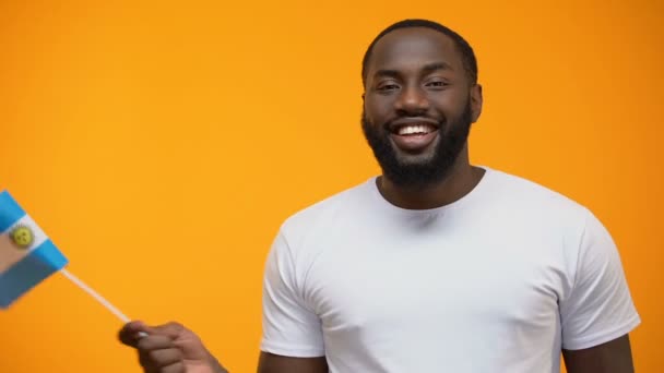 Homme Afro Américain Tenant Drapeau Argentin Fête Indépendance Vacances — Video