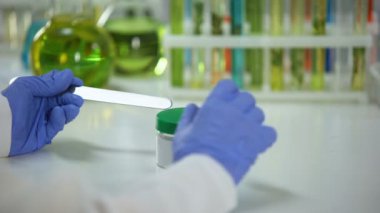 Krem tüp, çocuklar, güzellik için organik kozmetik üretim alarak kimyager