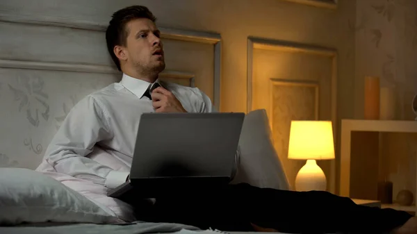 Tired Businessman Working Night Instead Sleeping Busy Lifestyle Deadline — Stock Photo, Image
