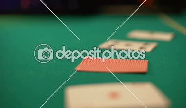Poker ve blackjack casino krupiye dönüm kalp, şanslı ace üzerinde oturum