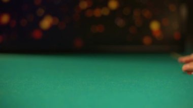Kumar koyarak umutsuz casino oyuncu fiş tablo, Rest bahis, poker oyunu