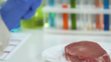 Hap et, yakın tutarak laboratuar işçisi antibiyotikler daha iyi korunması için ekleme