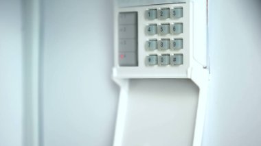 Ev alarm sistemi beyaz duvar, özel mülkiyet koruması, gözetim sistemi