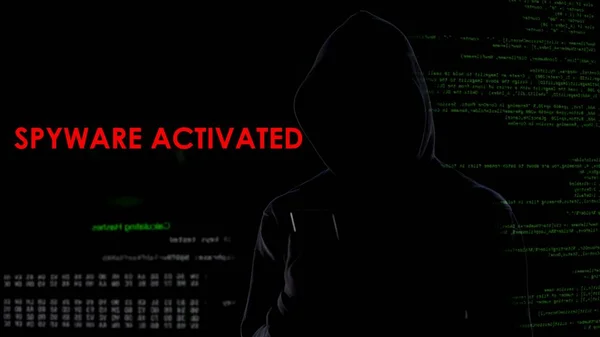 Hombre Hacker Activación Spyware Teléfono Inteligente Recopilación Información Privada — Foto de Stock