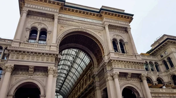 Знаменитий Galleria Vittorio Emanuele Мілан Екскурсії Стародавньої Архітектури — стокове фото