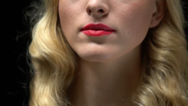 Close up of young woman face with evening make up, preparing for date, cosmetics — Stock Video