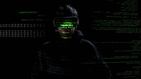 Männer Silhouette Trägt Virtual Reality Headset Auf Codes Und Zahlen — Stockfoto