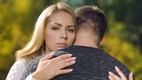 Upset Couple Hugging Looking Wistful Fatal Disease Diagnosis Support Care — Stock Photo, Image