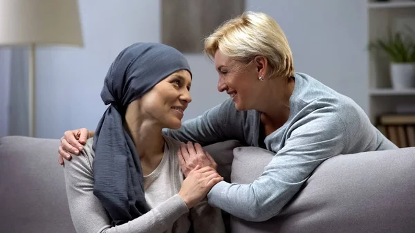 Mom Supporting Hugging Her Daughter Cancer Visits Oncohospital — Stock Photo, Image