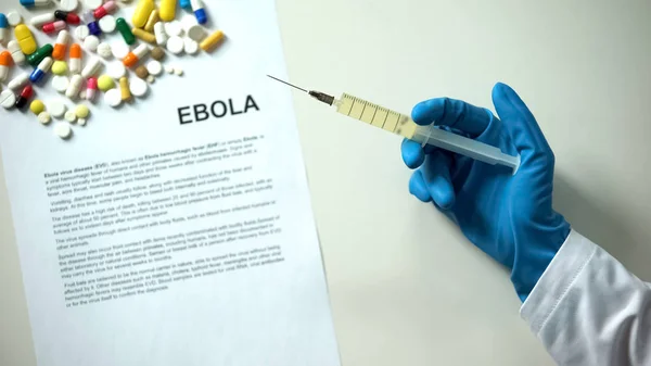 Ebola Diagnosis Conclusion Hand Holding Medication Syringe Treatment — Stock Photo, Image