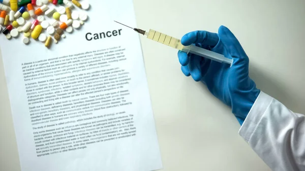 Cancer Ord Skrivet Slutsats Handen Håller Läkemedel Spruta Medicinering — Stockfoto