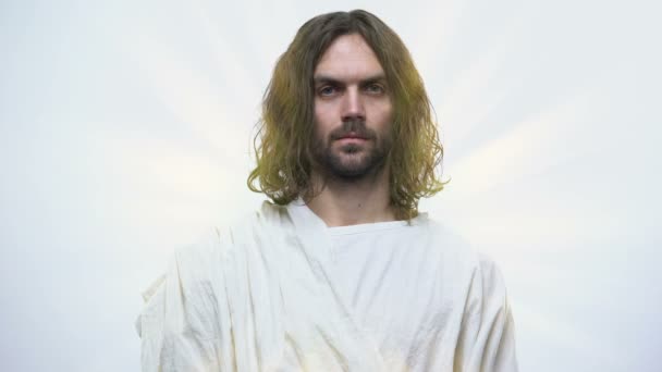 Jezus podnosząc palec, ostrzegając przed grzechem, nauczając chrześcijan prawe życie — Wideo stockowe