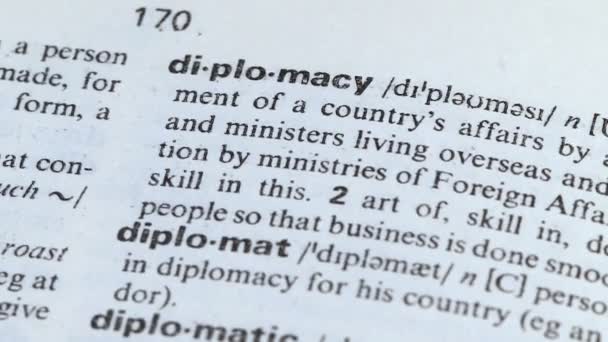 Diplomatie, potlood wijzend woord in woordenschat, internationale betrekkingen, Business — Stockvideo