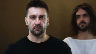 İsa Mesih erkek intihar silah alarak, ölüm günah, destek tasarrufu