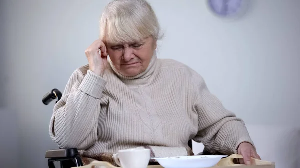 Unhappy Old Female Wheelchair Refusing Eat Hospital Lunch Feeling Lonely — Stock Photo, Image