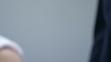 Rüya kelimesi, motivasyon kavramı, liderlik ile kadın anahtarlık veren adam