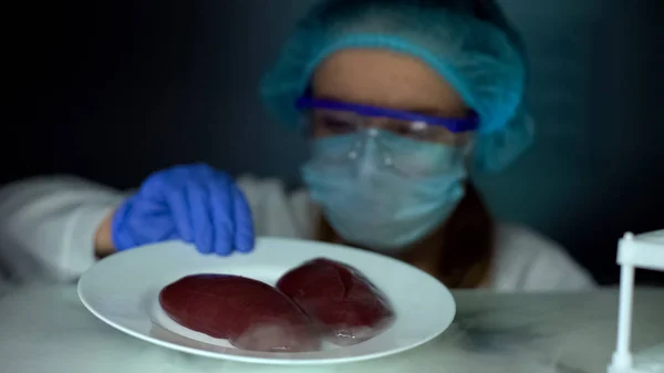 Nutricionista Tomar Rins Geladeira Verificar Propriedades Qualidade Dos Alimentos — Fotografia de Stock