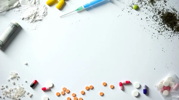 Různé Léky Injekční Stříkačky Stole Zneužívání Závislost Koncept Povědomí — Stock fotografie