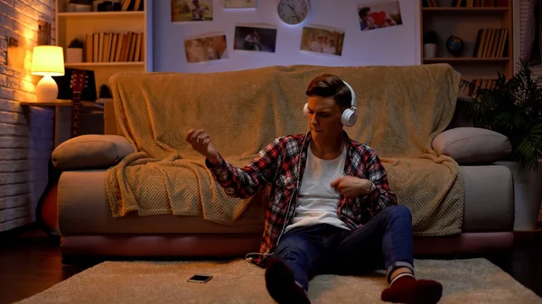 Creative Boy Headphones Listening Music Pretending Play Guitar Passion — Stock Photo, Image