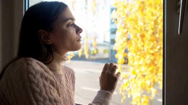 Pensive Lady Looking Window Experiencing Life Difficulties Unemployment — Stock Photo, Image