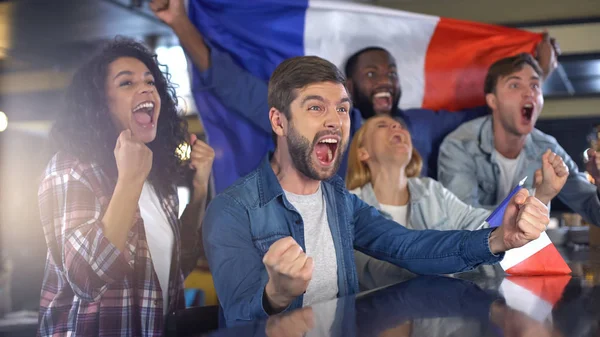 Emocional Francés Puntos Partidarios Con Bandera Feliz Por Victoria Campeonato — Foto de Stock