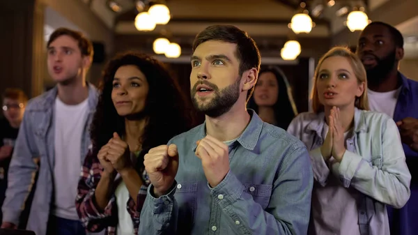 Man His Friends Worrying Team Victory Professional Team Achievement — Stock Photo, Image