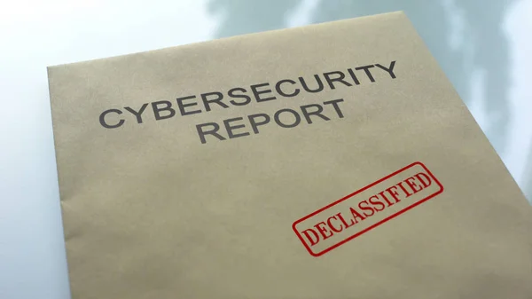Raport Bezpieczeństwa Cybernetycznego Odtajnione Pieczęć Opieczętowane Folder Ważne Dokumenty — Zdjęcie stockowe