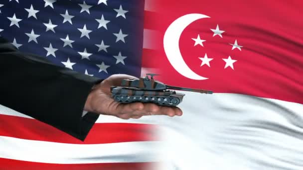 USA i Singapur urzędników wymiany pieniędzy zbiornika, tło flagi, ochrony — Wideo stockowe