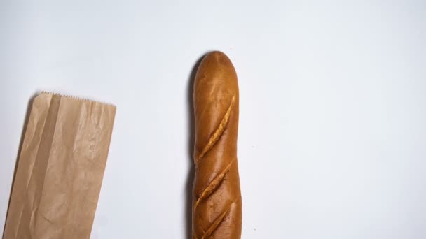 Papierverpackung lehnt Mehrweg-Öko-Tüte für Brot ab — Stockvideo