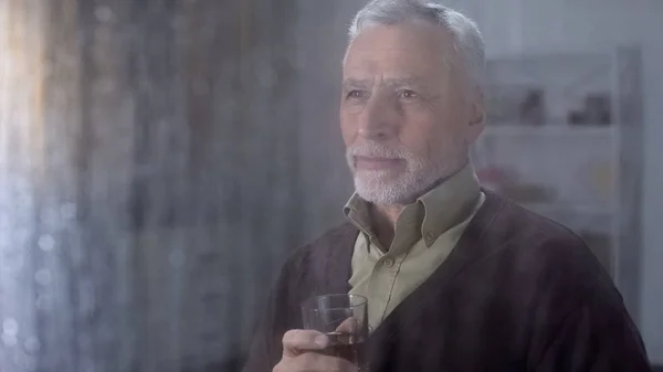 Retired Male Enjoying Taste Whisky Home Looking Rainy Window — Stock Photo, Image