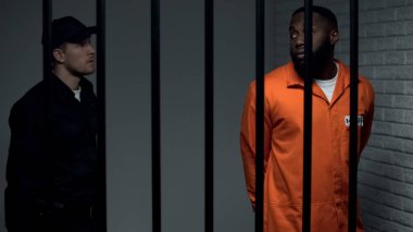 Afro Amerikan ceza, hapishane kuralları ve düzenlemeleri konvoy güvenlik görevlisi